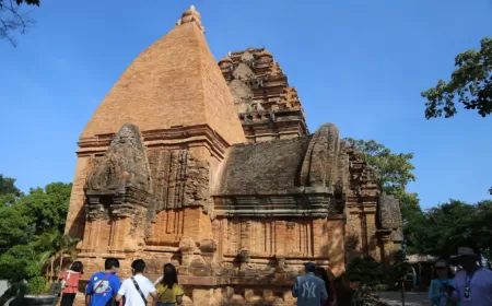 Vì sao Khánh Hòa trở thành “thủ phủ” của khách Nga?