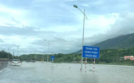 CẢNH BÁO LŨ TIẾP TỤC Ở KHÁNH HÒA, CẢNH GIÁC SƠ TÁN DÂN KHỎI NƠI NGUY CẤP.